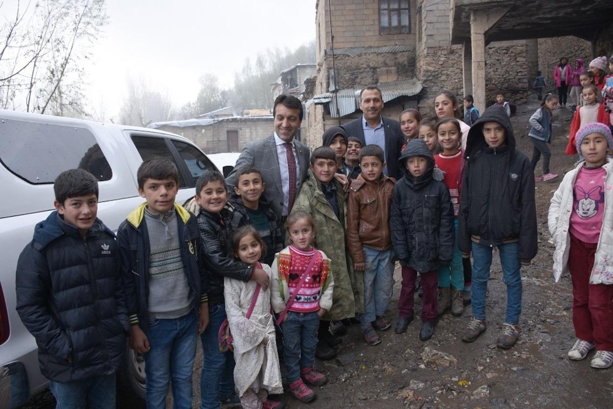 Başkan Şeylan&rsquo;dan mahalle ziyareti