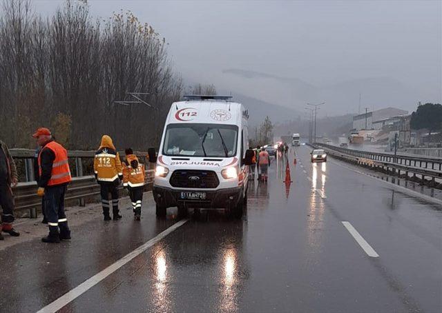 Bilecik'teki trafik kazasında karayolları görevlisi hayatını kaybetti<br />
