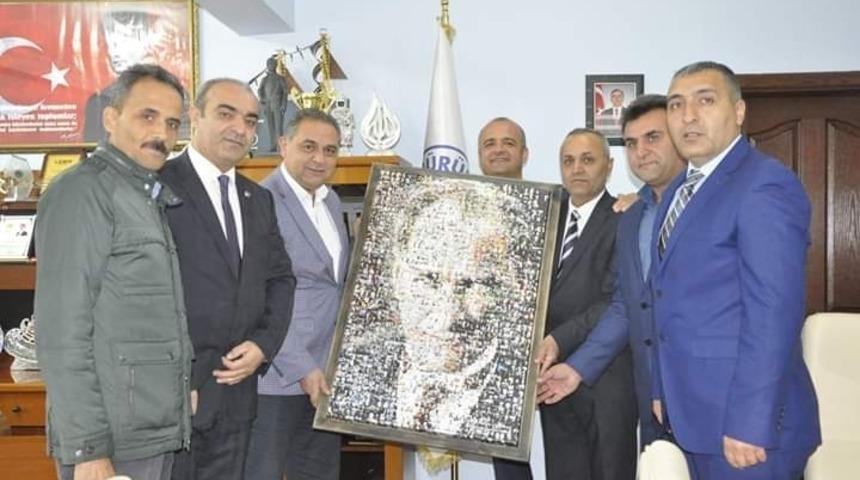 Bağlı&ccedil;ay k&ouml;y&uuml; Dernek Başkanı &Ouml;z&uuml;l&uuml;ş&rsquo;ten Başkan &Ccedil;ift&ccedil;i&rsquo;ye ziyaret