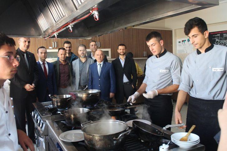 Ceyhanlı öğrenciler "Avrupa Lezzetleri"nde yarıştı G5