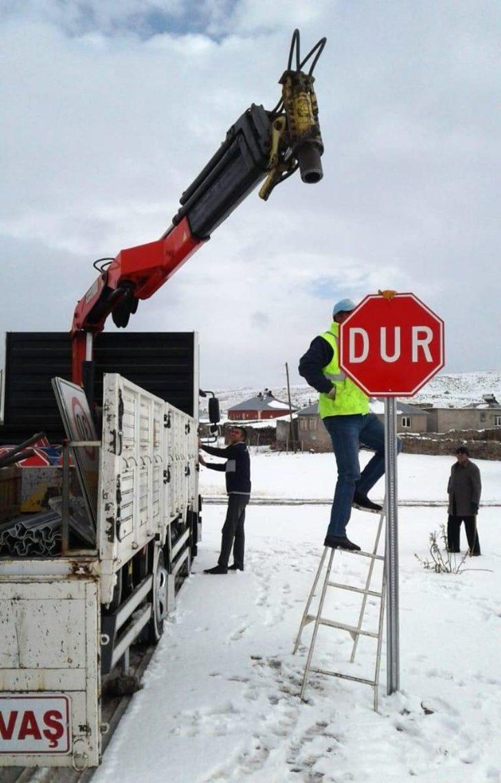 Van’da trafik levhası çalışması G4