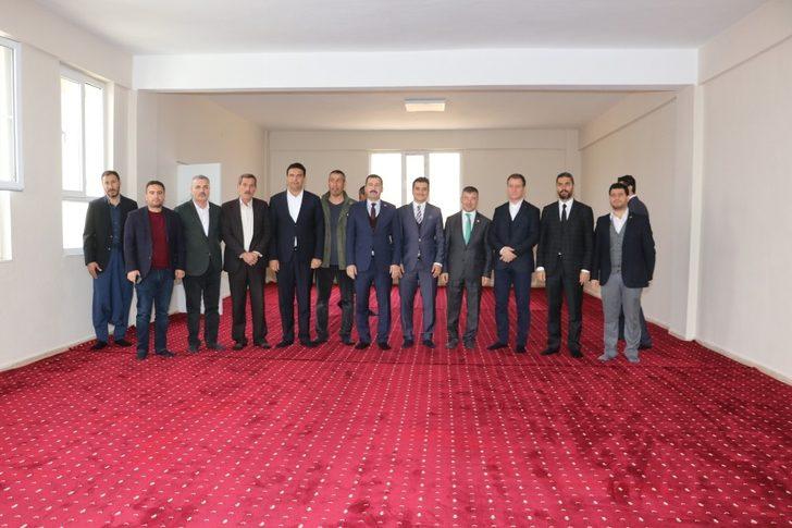 Karaköprü kırsalında çok amaçlı salonlar yükseliyor G3