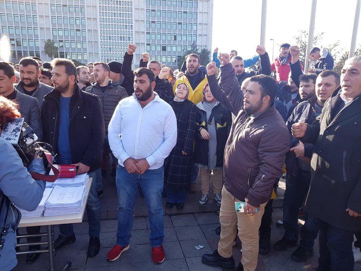 İBB'de işten çıkarılan işçilerin imza kampanyası sona erdi G3