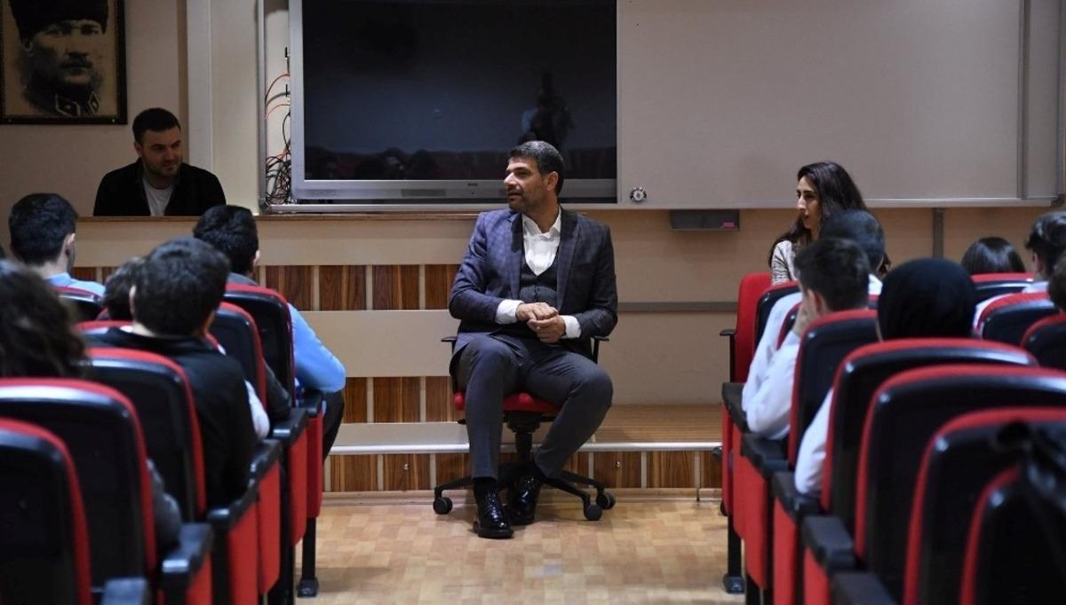 Başkan Kocaman gen&ccedil;lerle buluştu