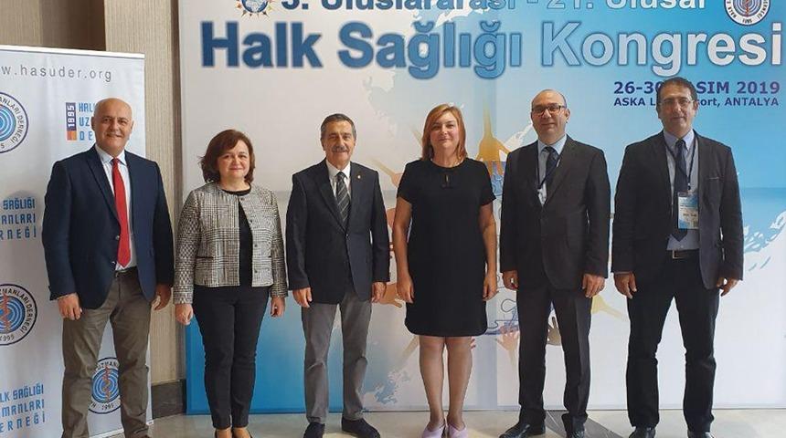 Başkan Ata&ccedil; &lsquo;Halk Sağlığı Kongresine&rsquo; katıldı