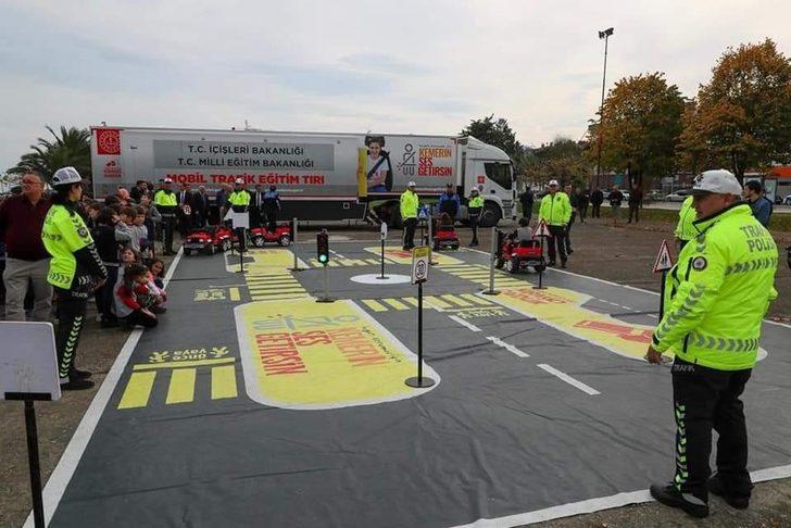 Mobil Trafik Eğitim Tırı Ordu’da G3