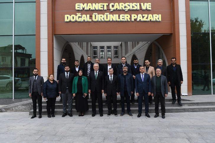 Başkan Çınar Emanet Çarşını inceledi G1