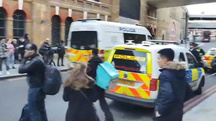 Londra'daki bıçaklı saldırıda 2 kişi öldü, 3 kişi yaralandı! Saldırganın kimliği açıklandı G5