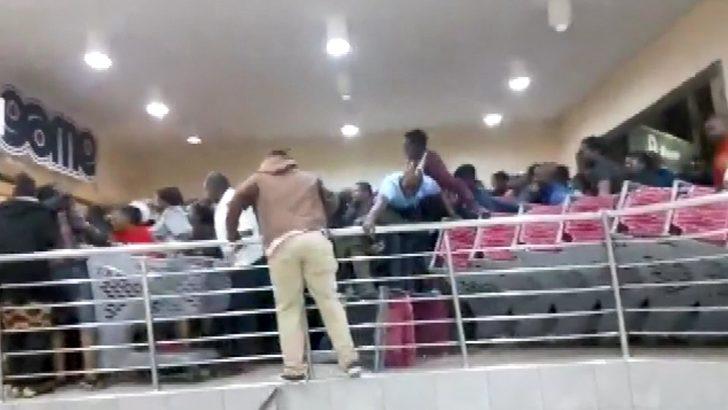 Kara Cuma alışverişi izdihama neden oldu G2