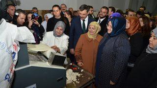 Aile, Çalışma ve Sosyal Hizmetler Bakanı Selçuk, Çorum'da kooperatif açılışına katıldı