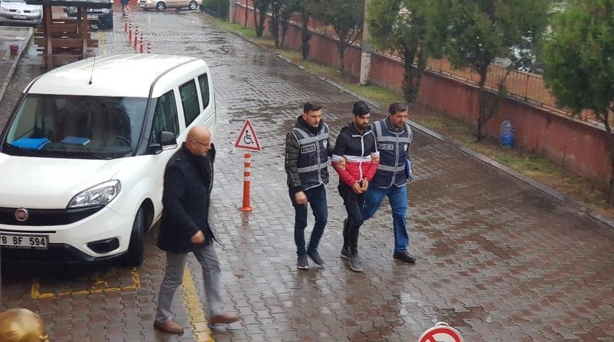 Oto teyp hırsızlığında 1 kişi tutuklandı