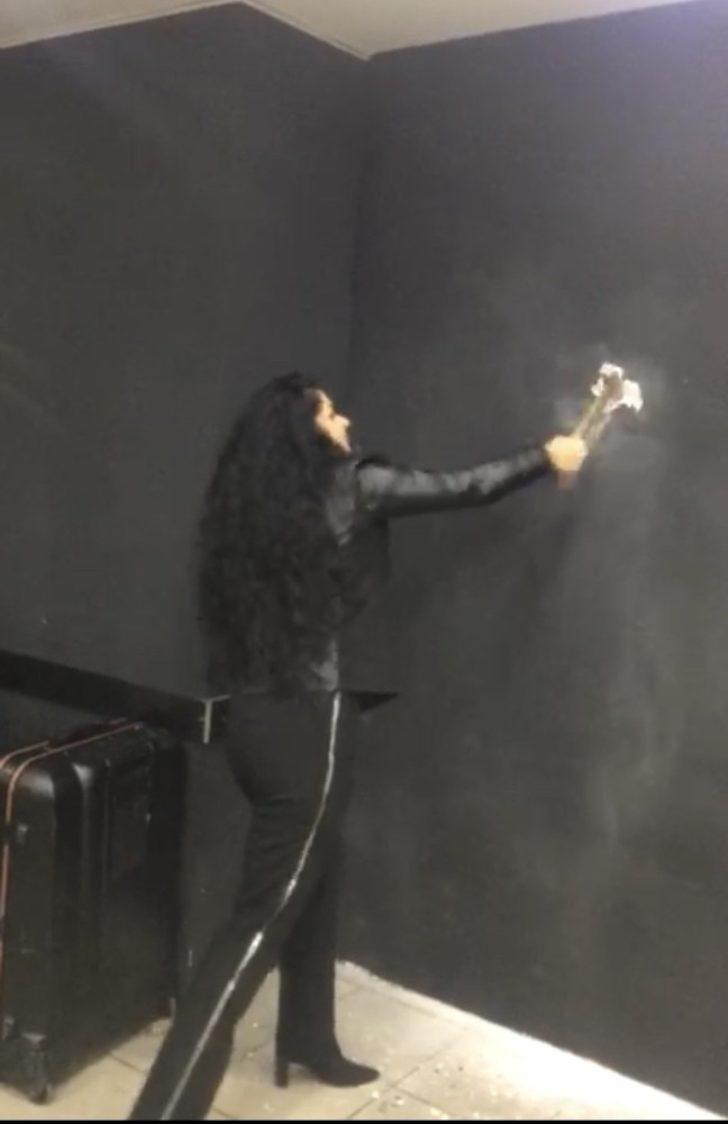 Esenler Otogarı’nda akılalmaz şekilde örülen duvarı çekiçle yıktı G2