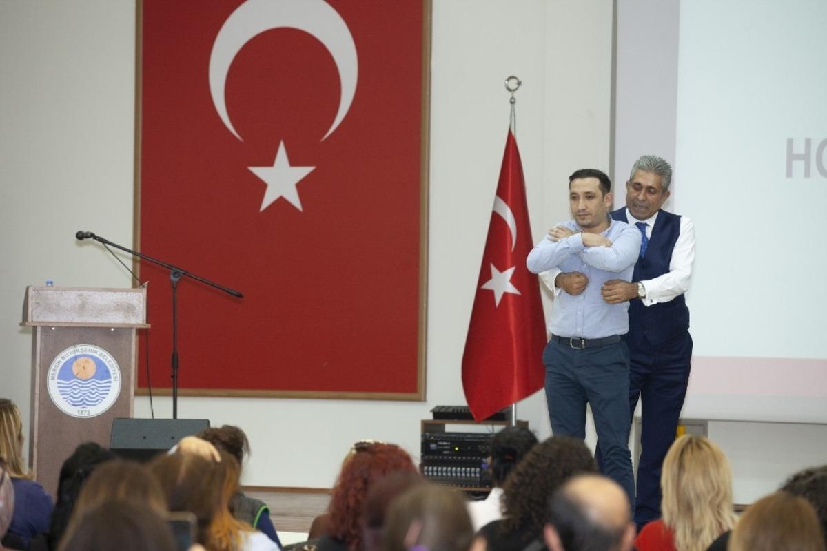 Mersin B&uuml;y&uuml;kşehir personeline ilk yardım eğitimi verildi
