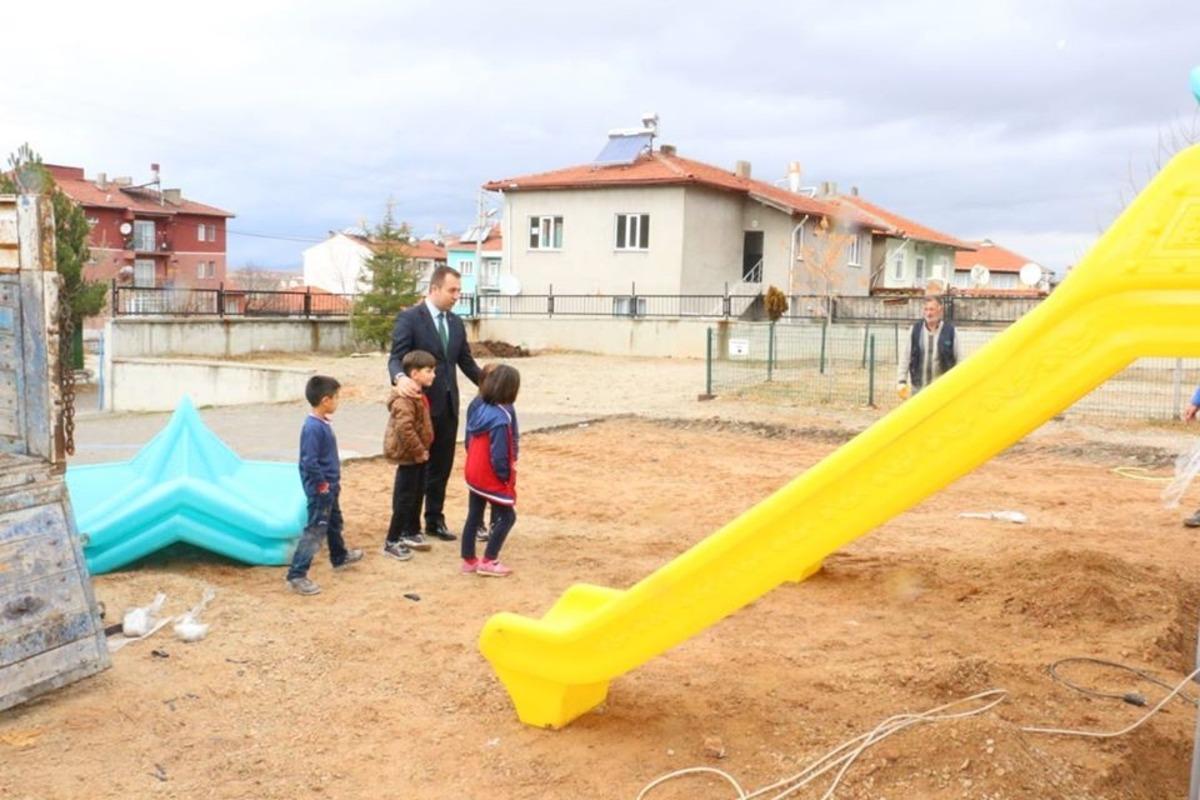 K&ouml;y okullarına park ve oyun alanı