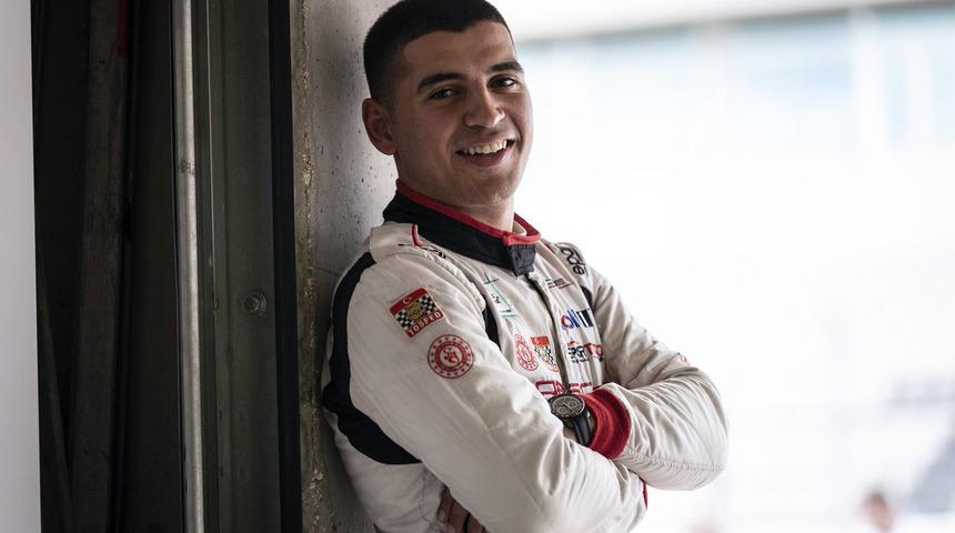 Ayhancan G&uuml;ven, Porsche'nin 2020 Gen&ccedil; S&uuml;r&uuml;c&uuml;'s&uuml; se&ccedil;ildi