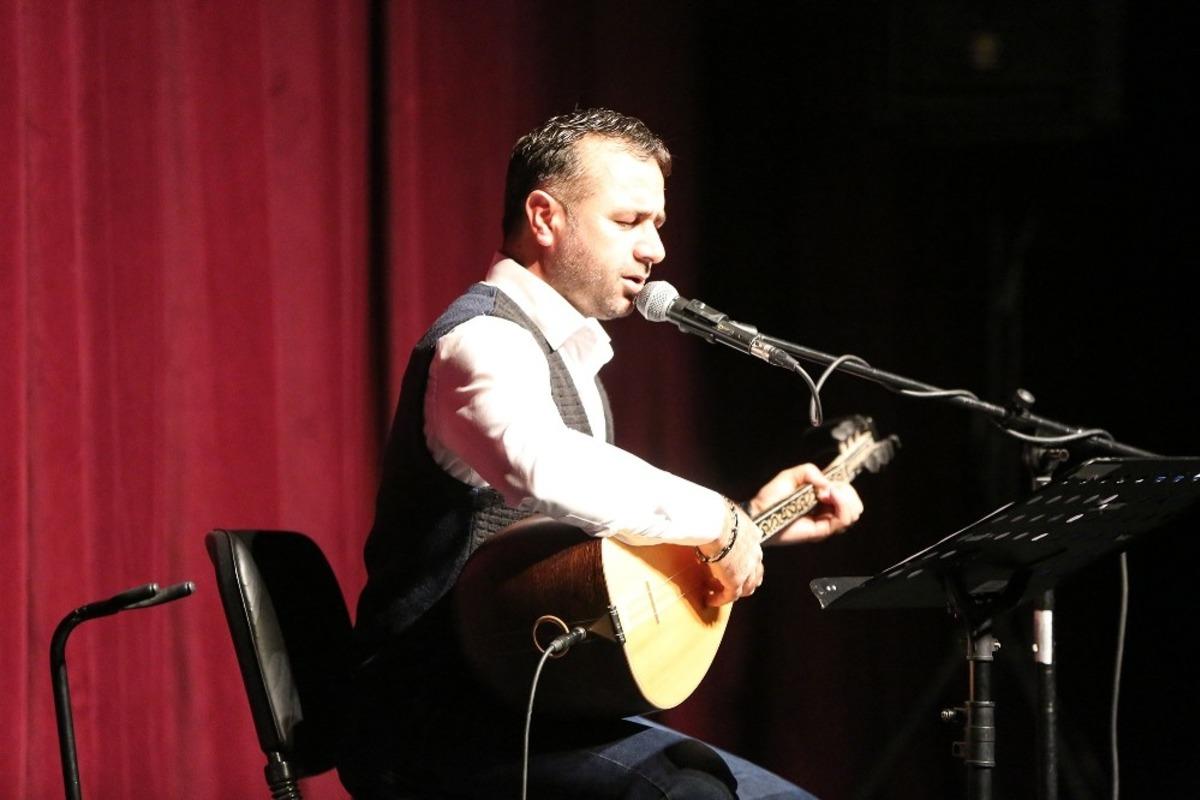 Maltepe&rsquo;de Metin Tayan&rsquo;dan deyişler konseri