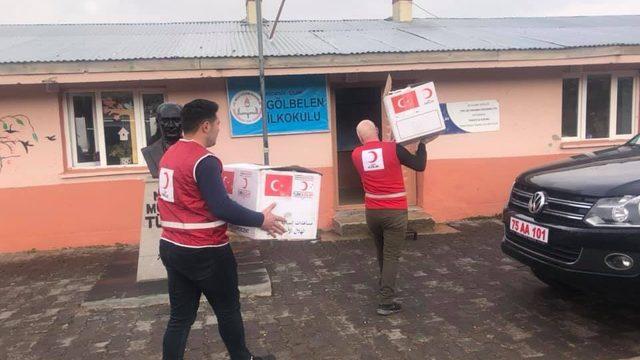 Çıldır Kızılay’dan ‘Çocuklarımız Üşümesin’ Projesi