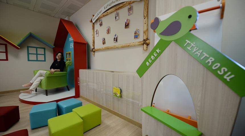 Prof. Dr. Ceylan: "Okuma k&uuml;lt&uuml;r&uuml; bebeklik d&ouml;neminde başlatılmalı"