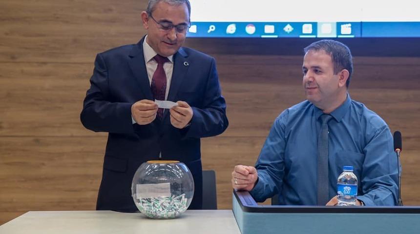 Başkan Alim Işık: "Yeni binalarınızda sağlık ve huzur içerisinde oturun"