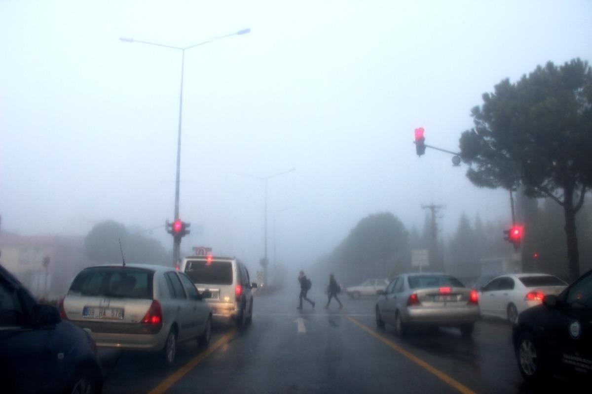Yağmur sonrası sis etkili oldu