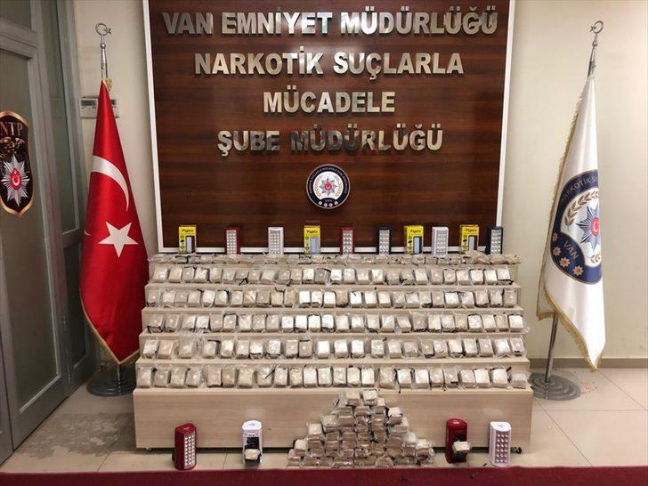 Van'da kargoyla uyuşturucu sevkiyatı polise takıldı G2