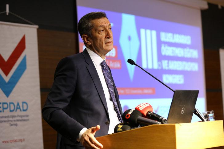 Bakan Selçuk: Pedagojik formasyon ücretsiz verilmeli, altyapısını kurduk G3