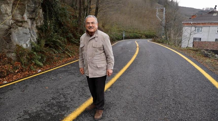 50 yıllık yol ilk kez asfalt g&ouml;rd&uuml;