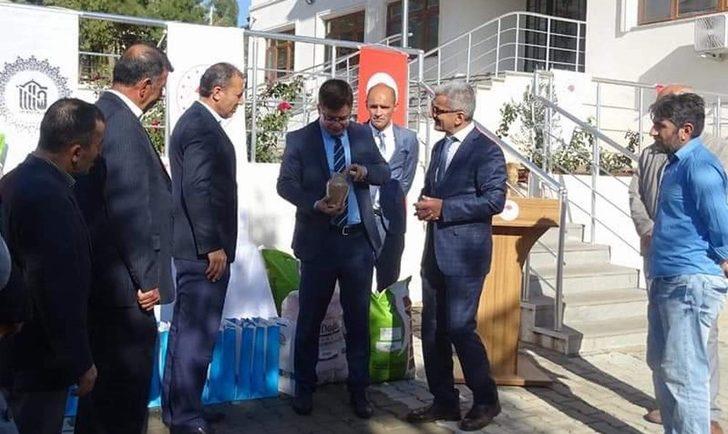 Siirtli çiftçilere yerli ve milli tohum dağıtıldı G2