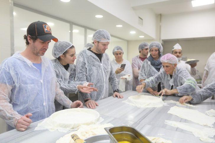 Dünyaca ünlü şefler, Gaziantep lezzetlerine hayran kaldı G3