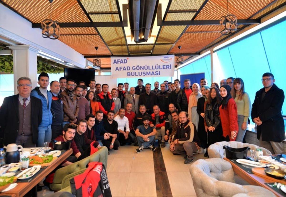 AFAD g&ouml;n&uuml;ll&uuml;leri bir araya geldi