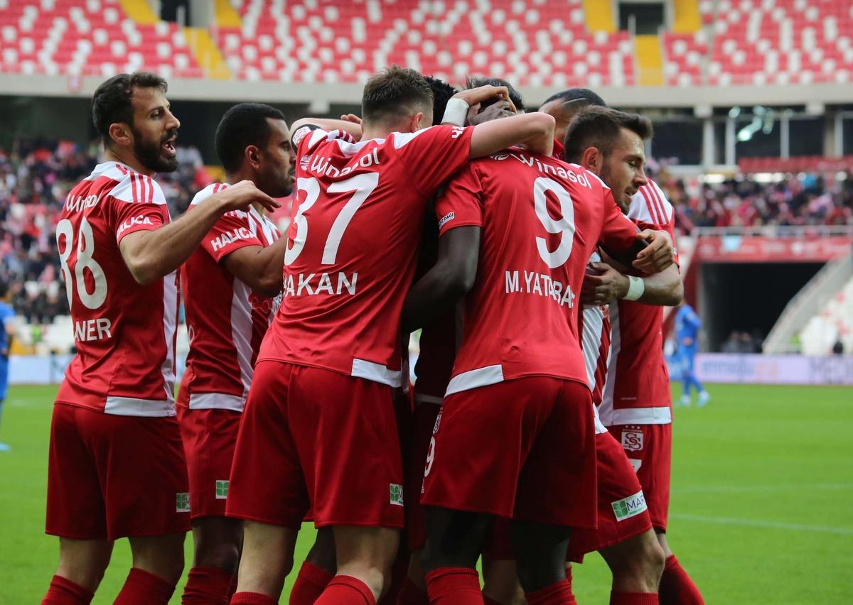 &Ouml;ZET | Sivasspor Kasımpaşa ma&ccedil; sonucu: 2-0
