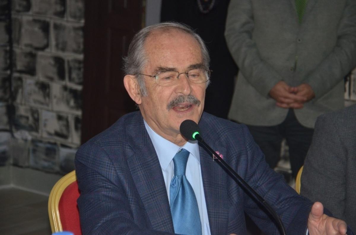 Başkan B&uuml;y&uuml;kerşen Malatya&rsquo;da deneyimlerini paylaştı