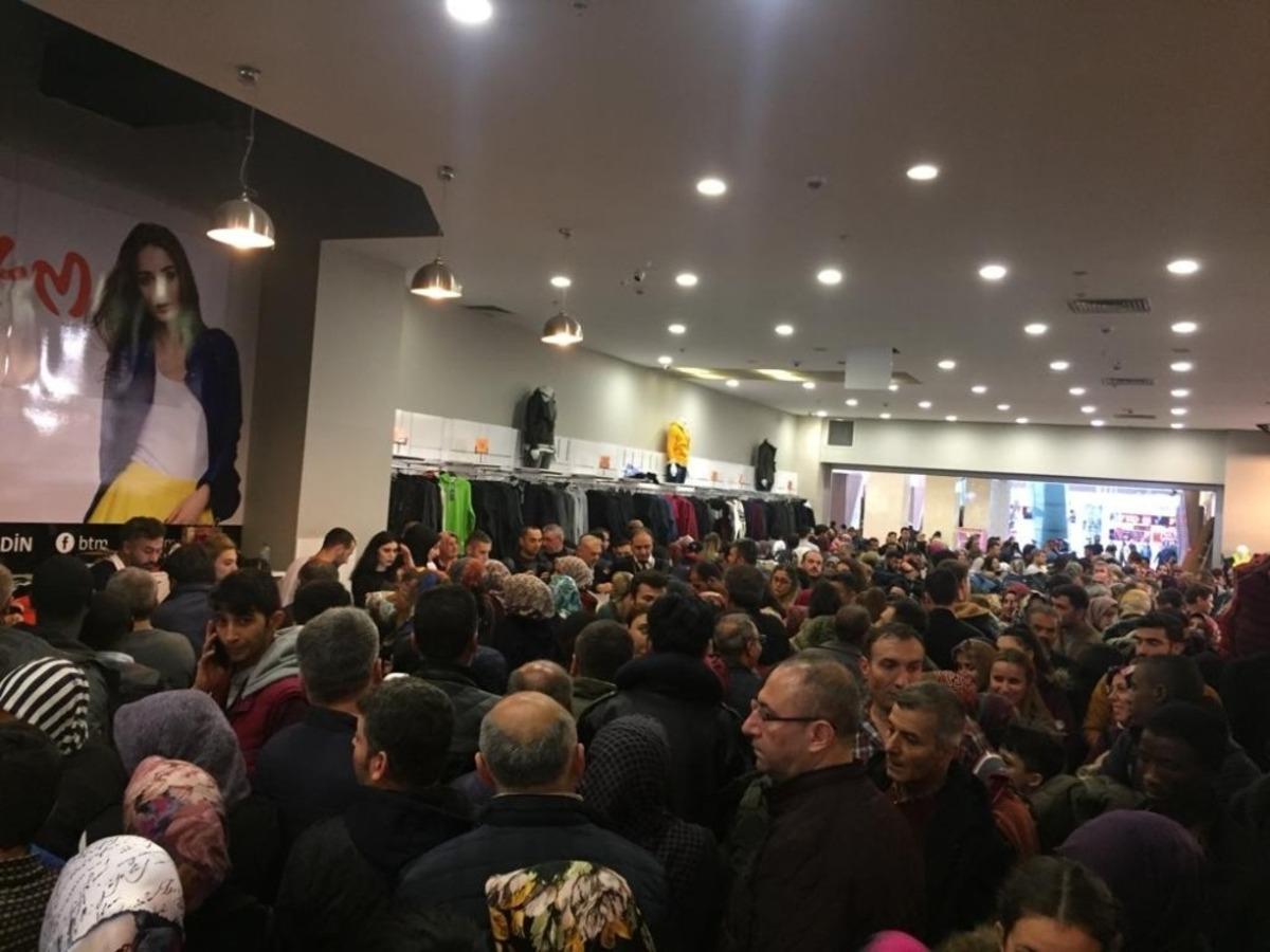 Kayseri&rsquo;de &rsquo;Muhteşem Cuma&rsquo; izdihama sebep oldu