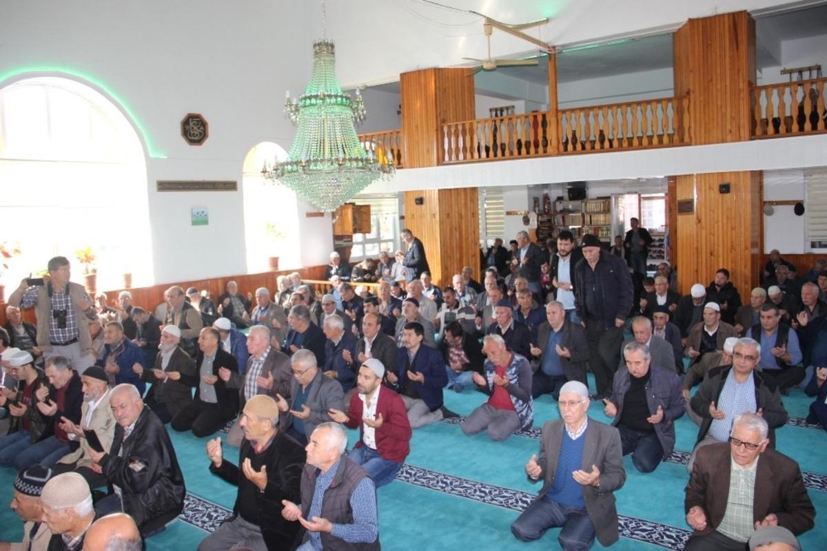 &Ccedil;an şof&ouml;rleri yardımlaşma derneği d&uuml;nya şof&ouml;rler g&uuml;n&uuml;nde  mevlid-i şerif okuttu