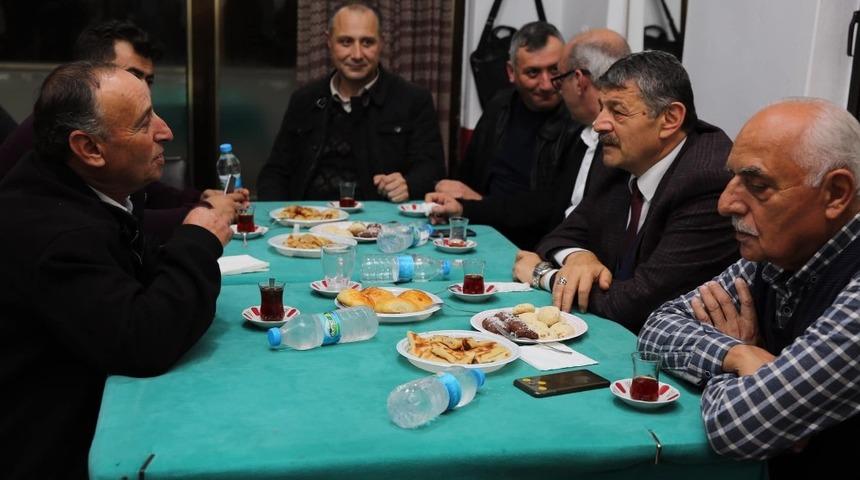 Başkan Cemal Akın k&ouml;y sakinleri ile buluşmaya devam ediyor