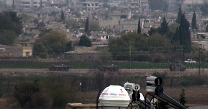 Devriye görevinden dönen Rus askerlerine teröristler araçlarla eşlik etti G3