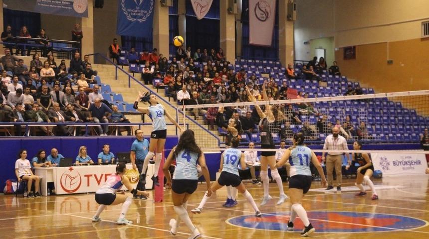 Vestel Ven&uuml;s Sultanlar Ligi: Aydın B&uuml;y&uuml;kşehir Belediyespor: 0 Atlas Global Yeşilyurt: 3