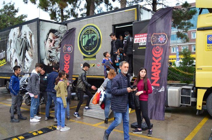Narkotik Eğitim Tır’ına büyük ilgi G1