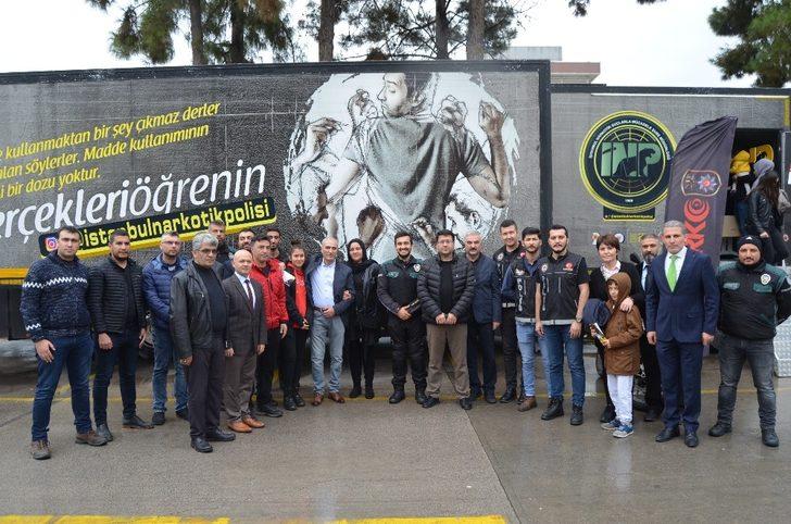 Narkotik Eğitim Tır’ına büyük ilgi G4