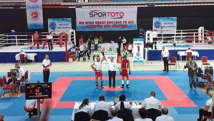 Wako Büyükler Kickboks Dünya Şampiyonası’nda Özel Harekat polisi dünya ikincisi oldu G2