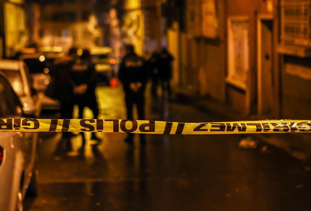 İstanbul'da silahlı saldırıda 4 kişi yaralandı