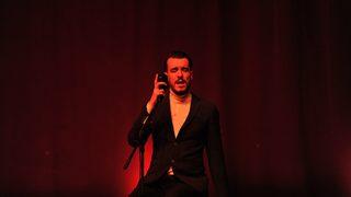 Cem Adrian Almanya'da sahne aldı