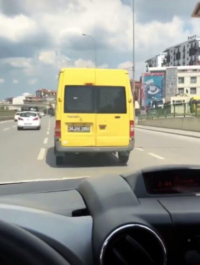 (Özel) TEM ve Şile Otoyolu’nda “makas” terörü kamerada