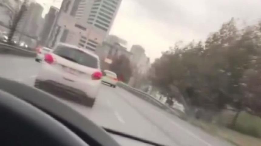 TEM ve Şile Otoyolu&rsquo;nda &ldquo;makas&rdquo; ter&ouml;r&uuml; kamerada