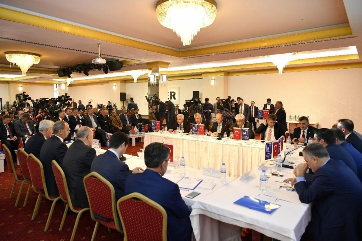 Başkan B&uuml;y&uuml;kkılı&ccedil;, "Medeniyetlerin getirdiği zenginlikleri yaşıyoruz"