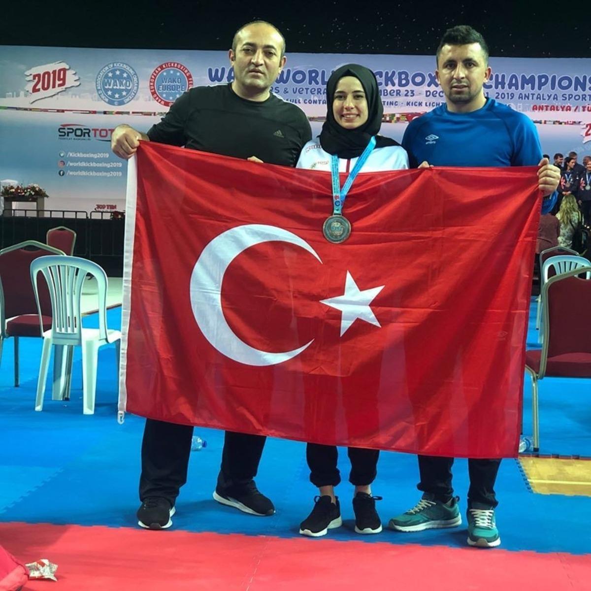 Hayriye T&uuml;rksoy D&uuml;nya İkincisi Oldu