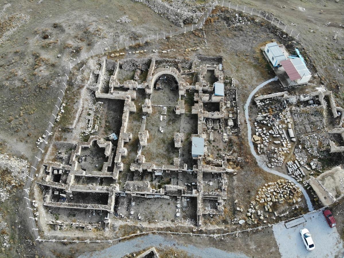 Amorium Antik Kenti turizme a&ccedil;ılmayı bekliyor