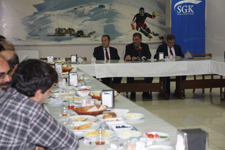 Kayıt dışı istihdamla mücadele için SGK seferber oldu G3