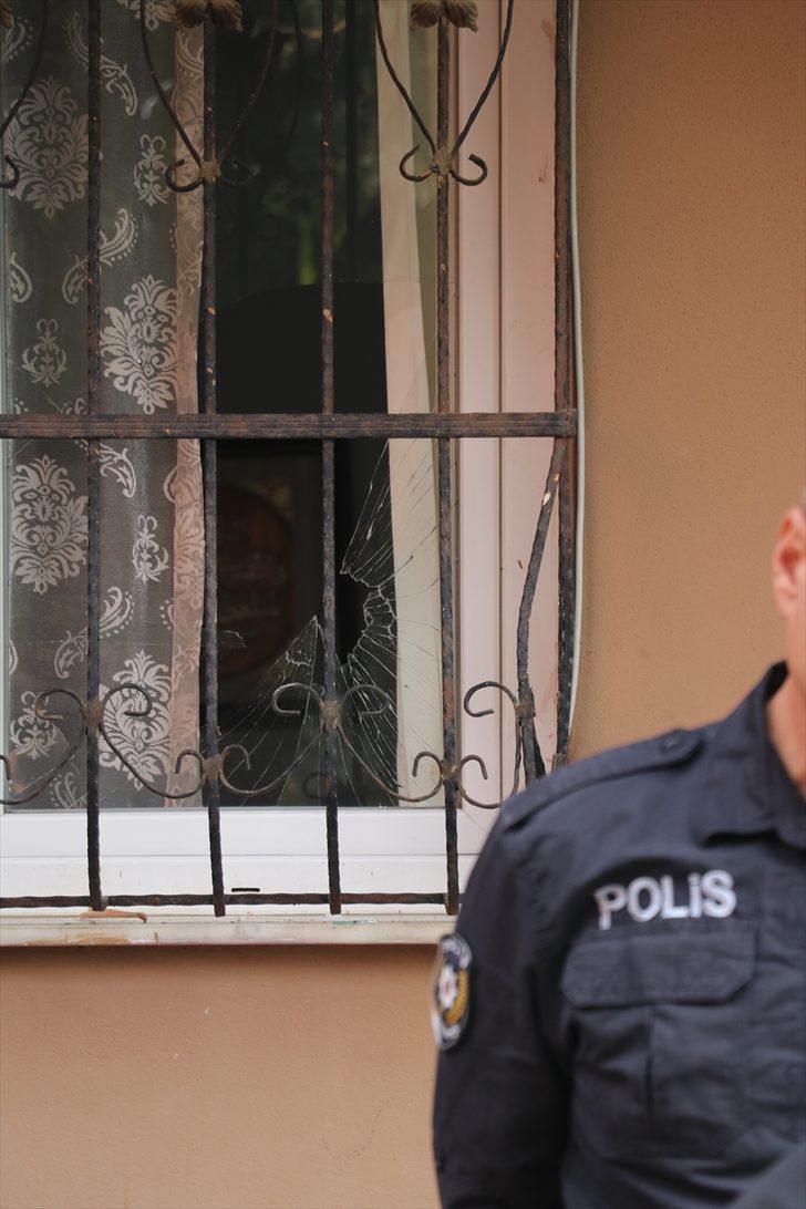 GÜNCELLEME - Oğluyla yaşayan kadın evinde başından darbedilmiş halde ölü bulundu G2