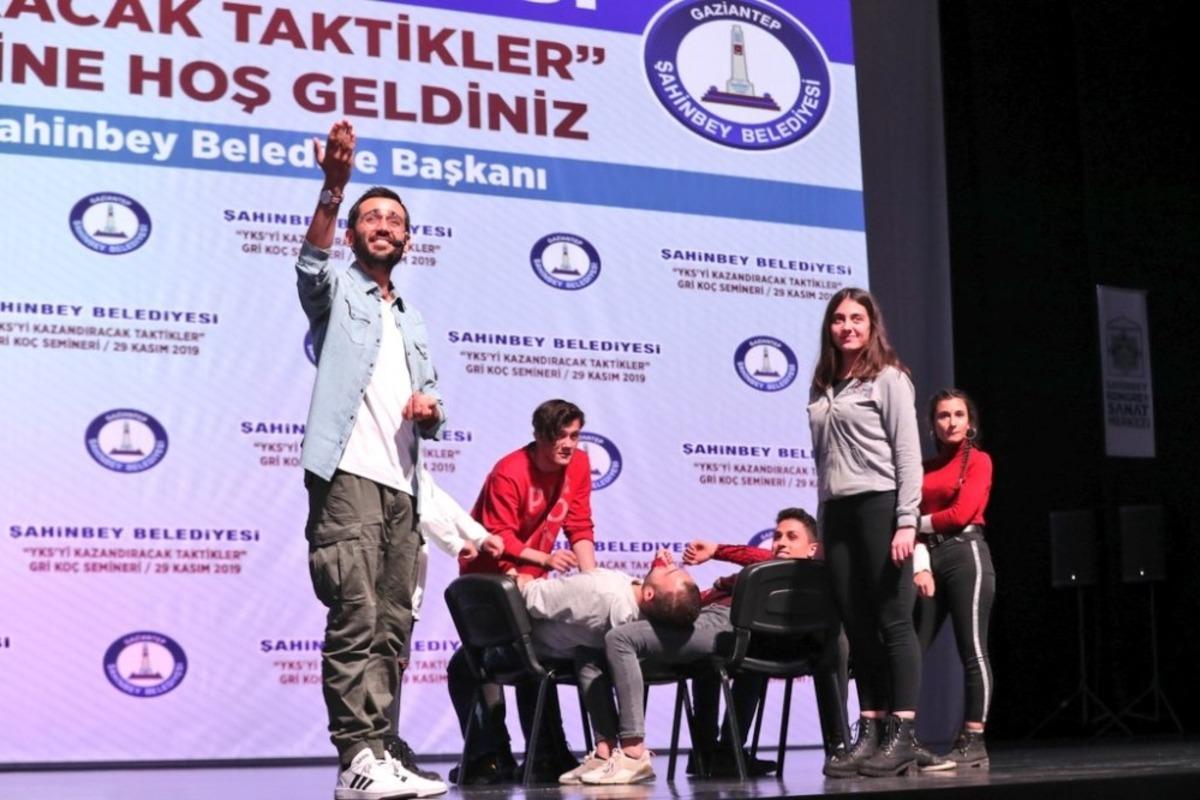Şahinbey Belediyesi&rsquo;nden &ouml;ğrencilere gri ko&ccedil; morali